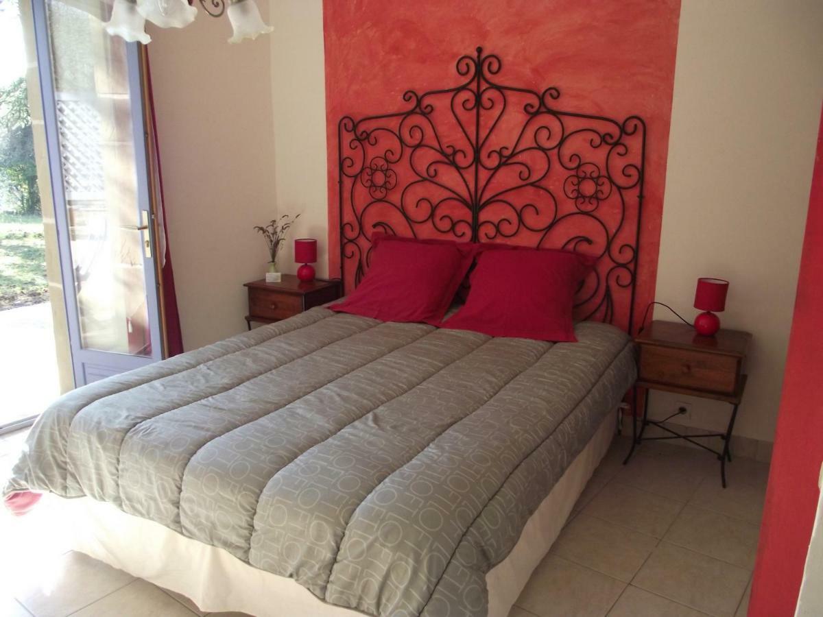 Domaine Des Cigales, Chambre D'Hotes Saint-Martin-d'Aout Екстер'єр фото