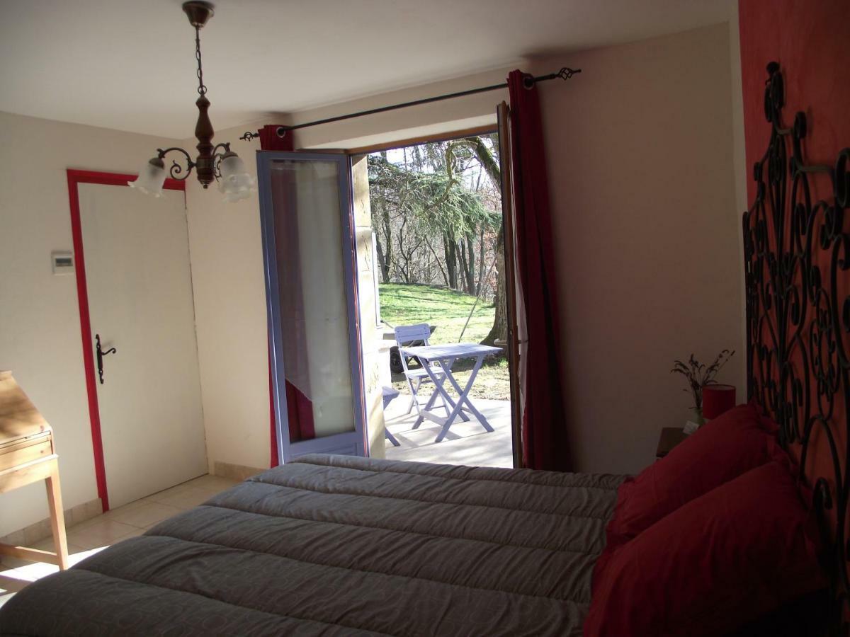 Domaine Des Cigales, Chambre D'Hotes Saint-Martin-d'Aout Екстер'єр фото