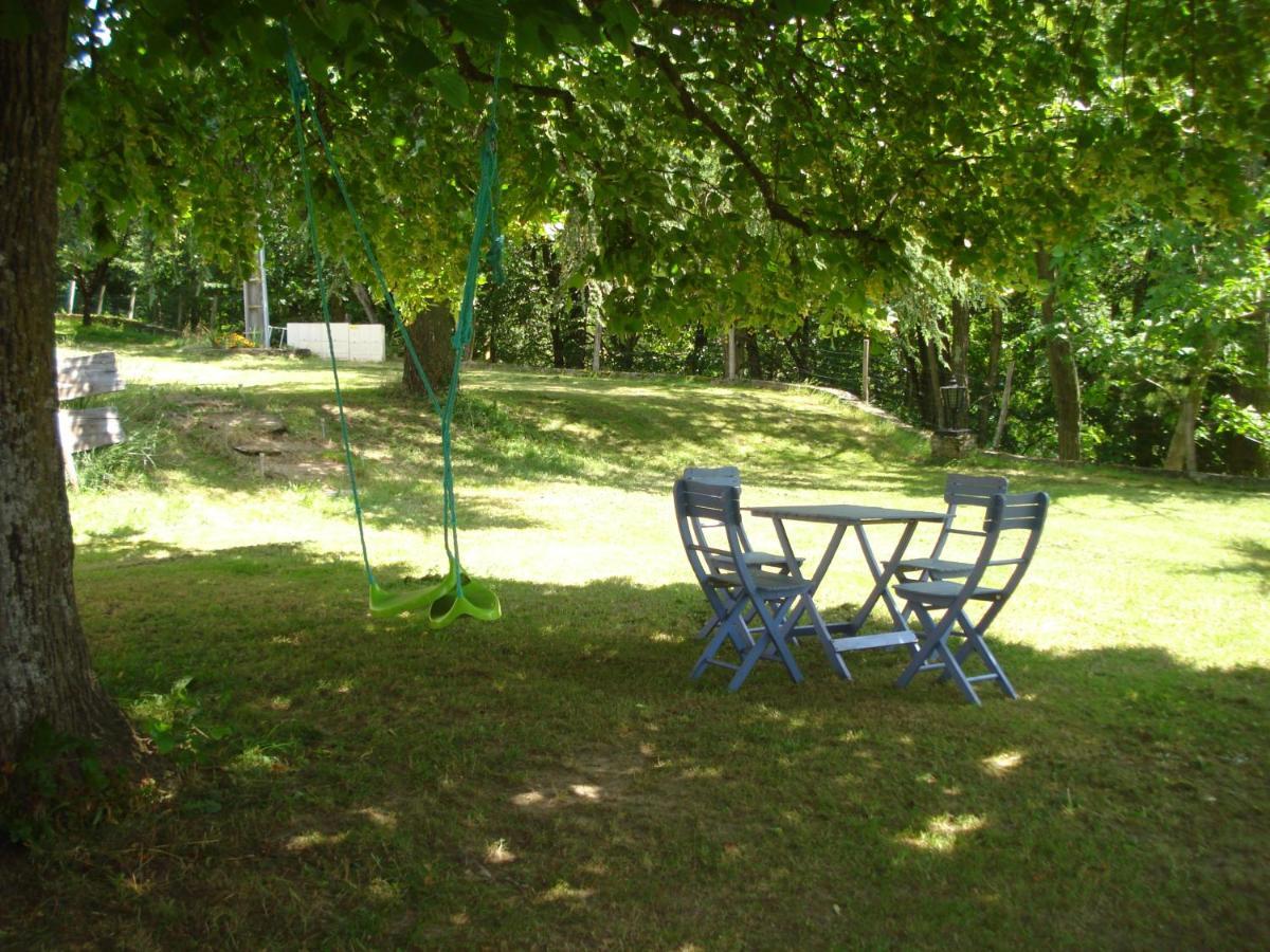 Domaine Des Cigales, Chambre D'Hotes Saint-Martin-d'Aout Екстер'єр фото